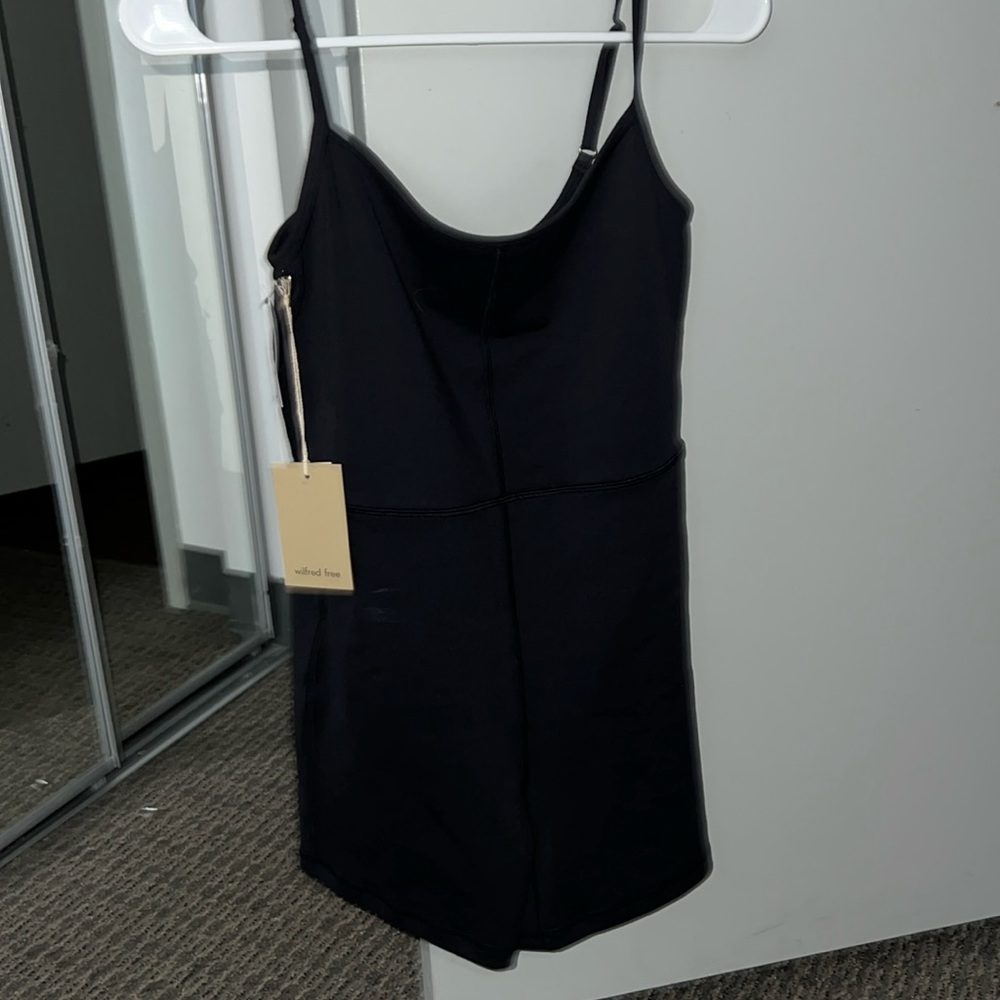 Aritzia 5’’ romper